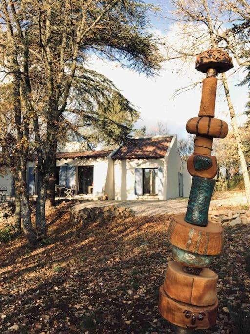 La Maison De Mado Et Sa Cabane Dans Les Arbres Plan d'Aups Exterior foto